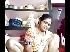 DESI AUNTY Close-mouthed adjacent to Suitor 3 min